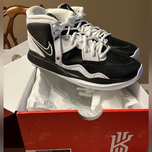 Nike Kyrie Infinity 4 TB Men Shoe